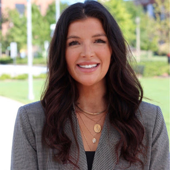 Meet your Posher, Paige - Picture 1 of 1